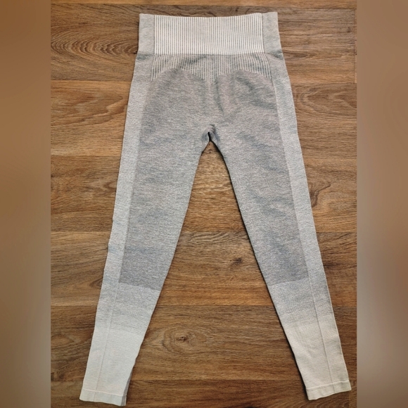 Grey/White Leggings - Picture 2 of 4